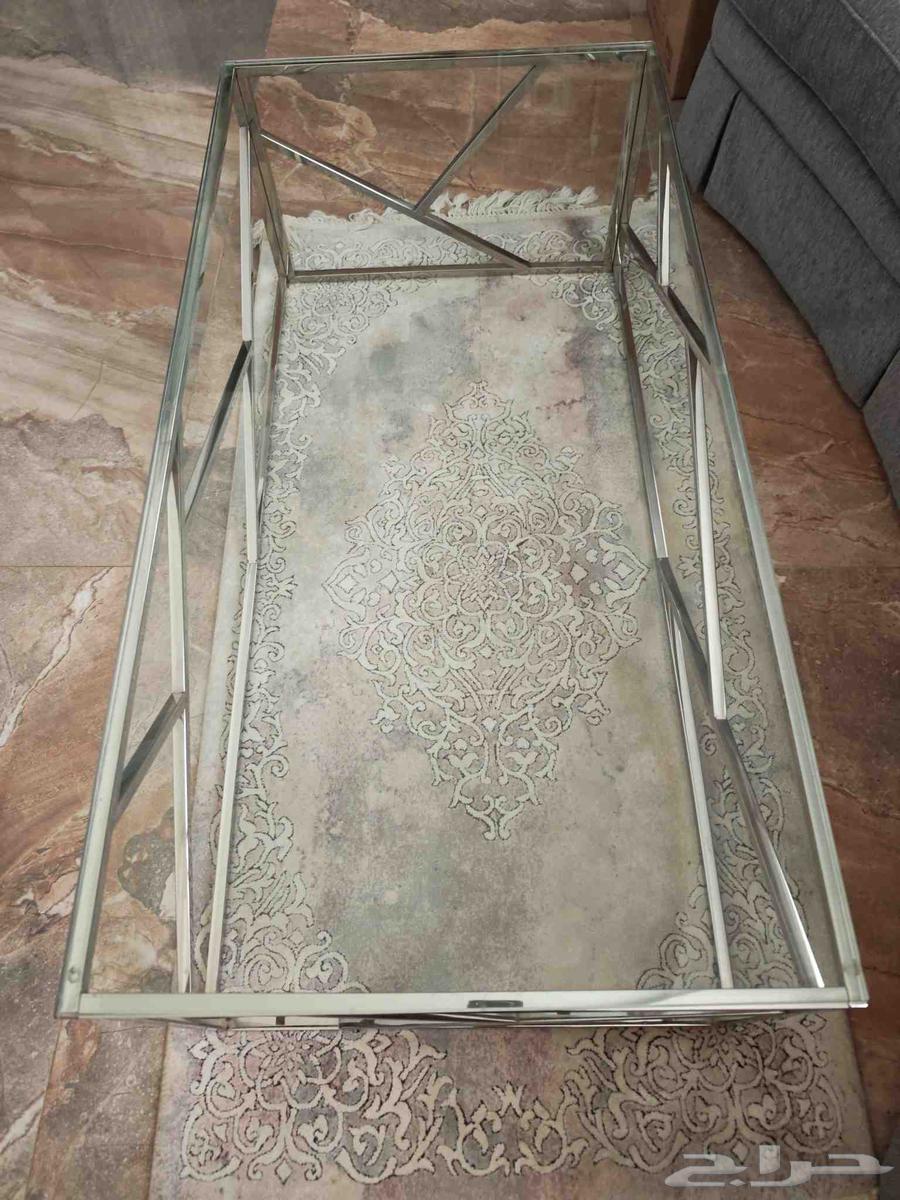 Set of three glass tables, one large table and two small ones64506265533697110