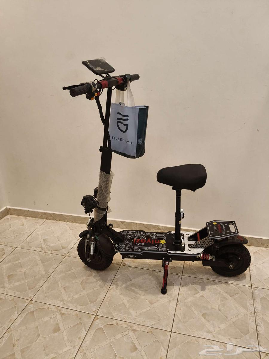 Monster scooter, like new, used for 3 months, negotiable price of 150064503254169601110