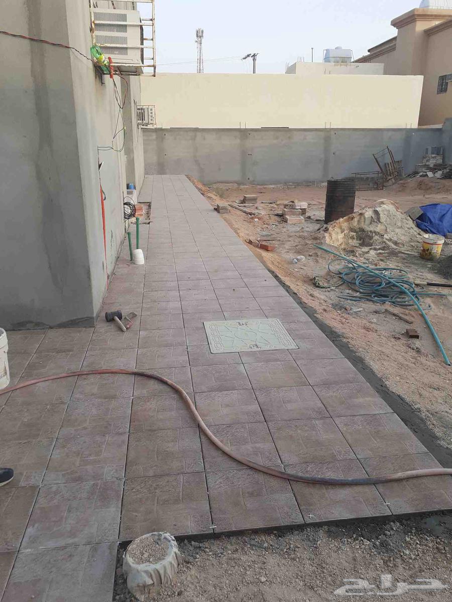 Tile layer, various types of ceramic, marble, parquet, porcelain tiles, breaking and64558031285891110