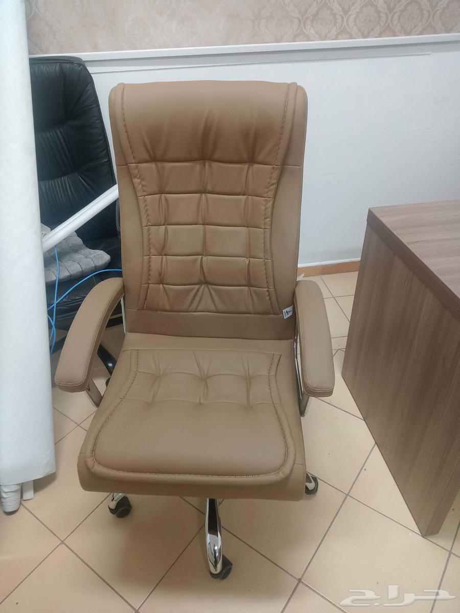 Office Chairs and Desks64503186183553111