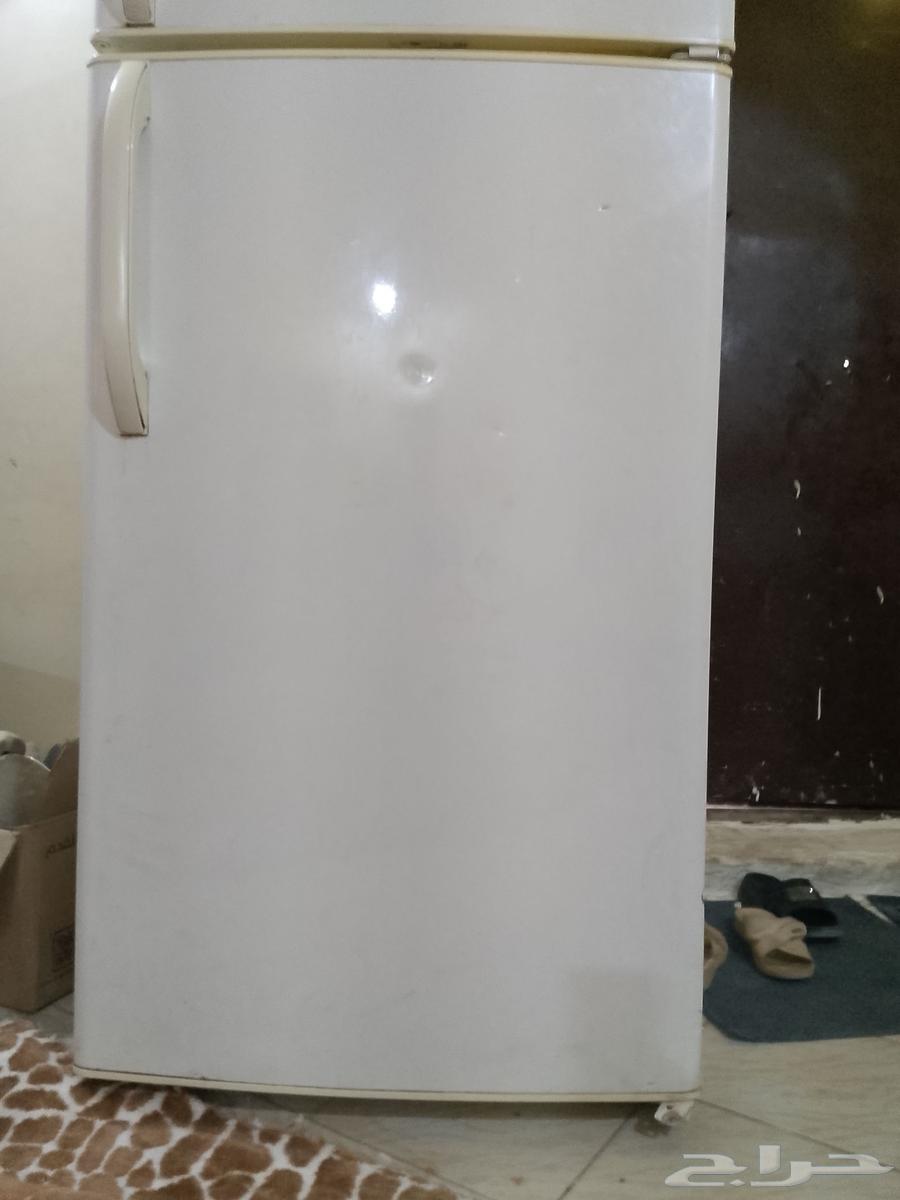 ثلاجة مستعمله بحاله ممتازة السعر 450 قابل للتفاوض64510083559426114