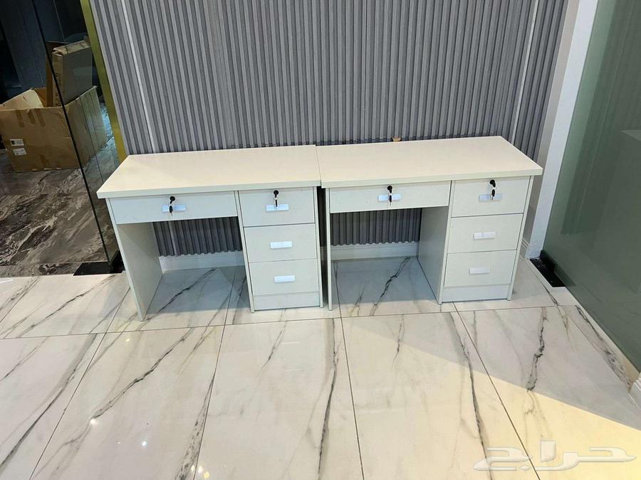 Office Chairs and Desks64503186183553112