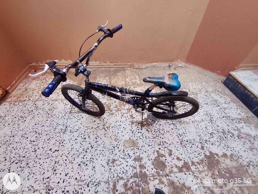 سيكل كوبرا مقاس 20 على السوم الجنزير كان مفكوك و صلحته ممتاز64506675754498113