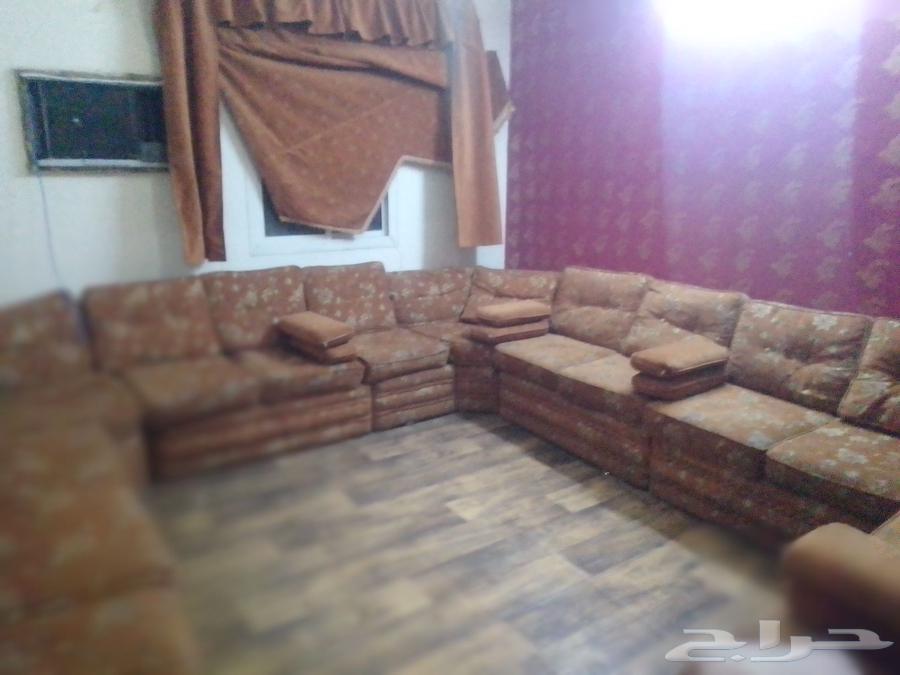 كنب مجلس بالكامل.64510352578179112