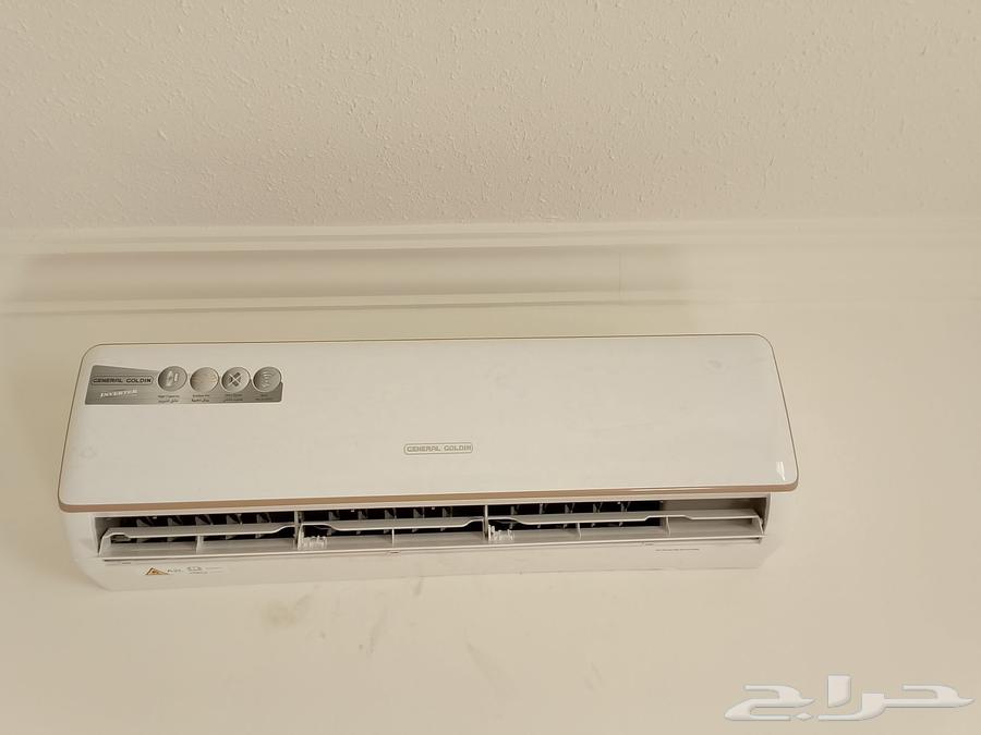 New air conditioners with installation and connection64505025225857111