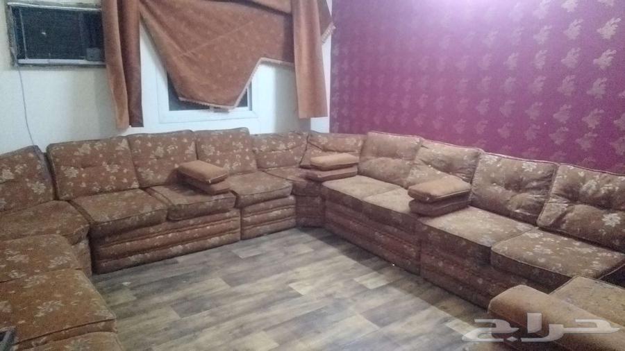 كنب مجلس بالكامل.64510352578179110