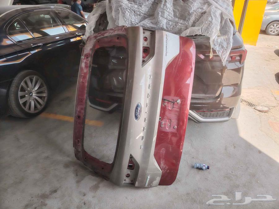باب شنطة فورد تريتوري 202464503884887682110