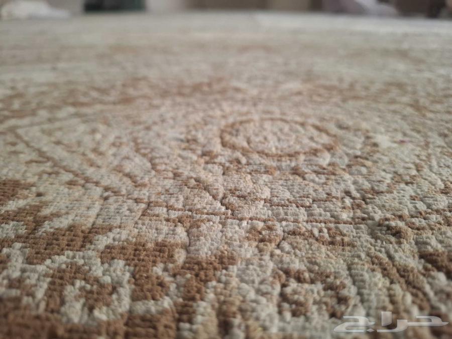 سجاد للبيع جديد لون بني فاتح على ابيض64505598708611112