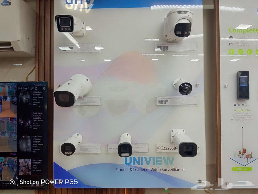 Surveillance cameras with image, sound, and lighting in the dark64502625510914110