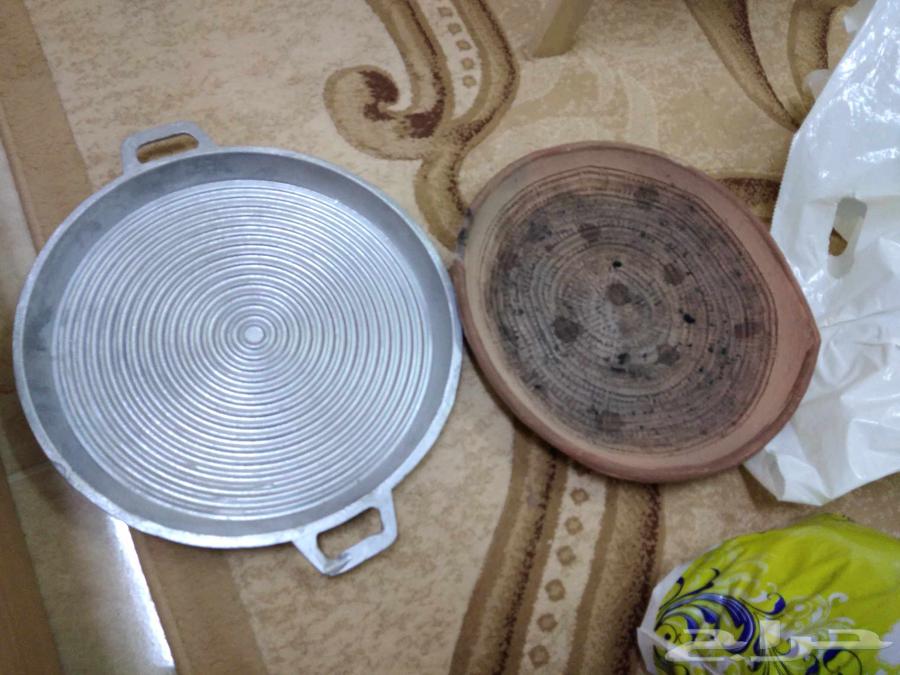 Rectangular shelf and square shelf for sale with 2 pans64502954960130113