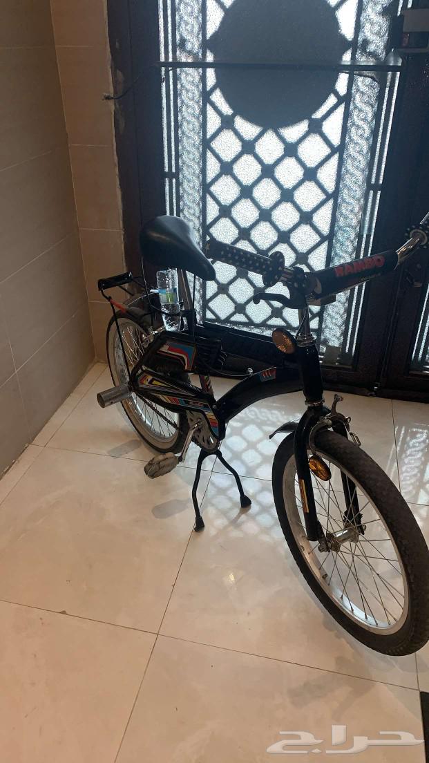 رامبو اسود مقاس 20 للبيع مستعجل 300 في دعاسه وحده64509856397569110