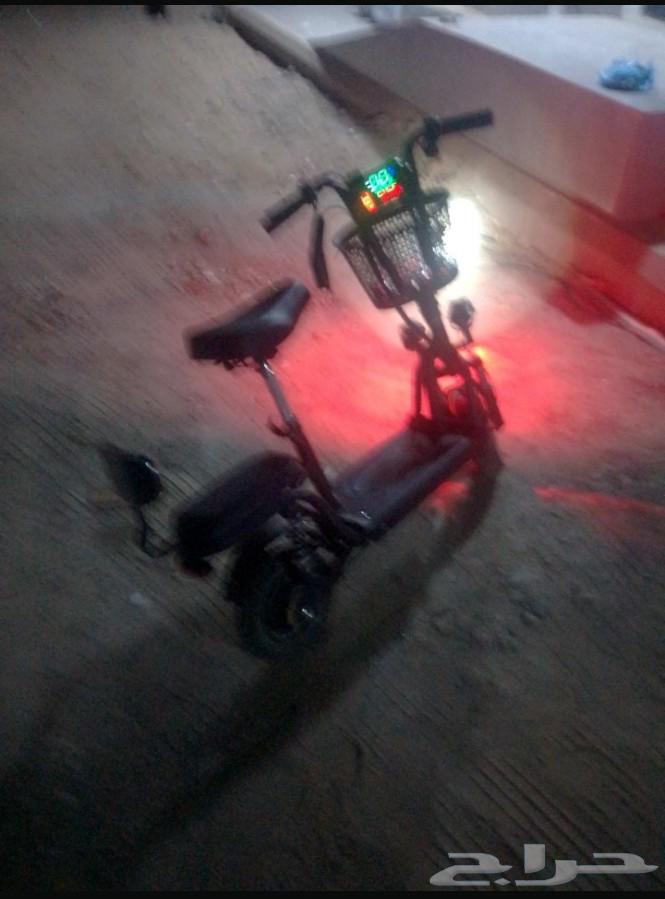 Electric scooter, two-seater with new basket, used for two days64509166203137114