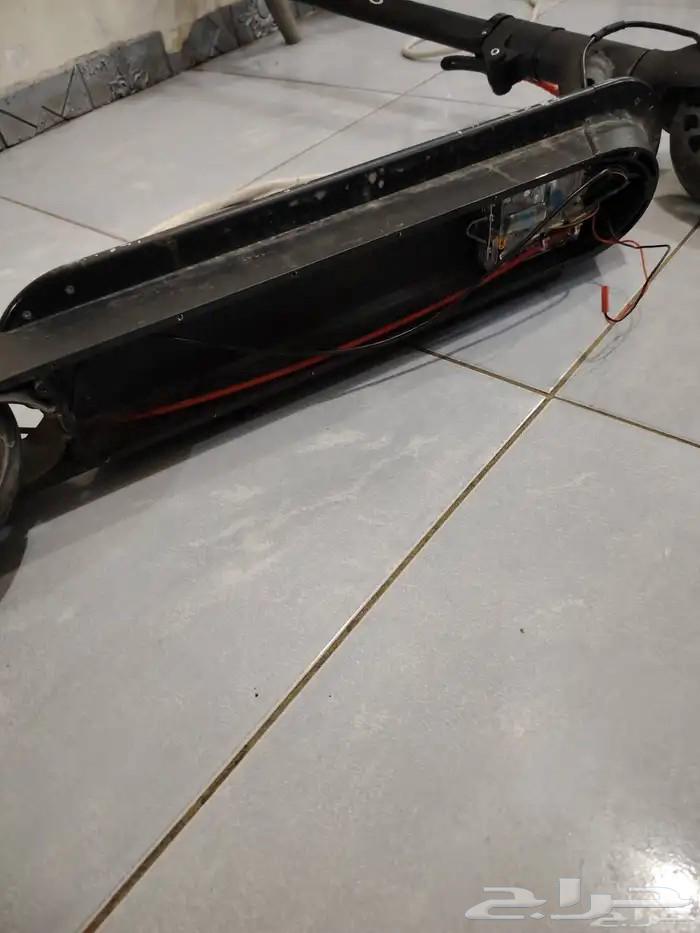 Scooter and selling allowed64505412036097113