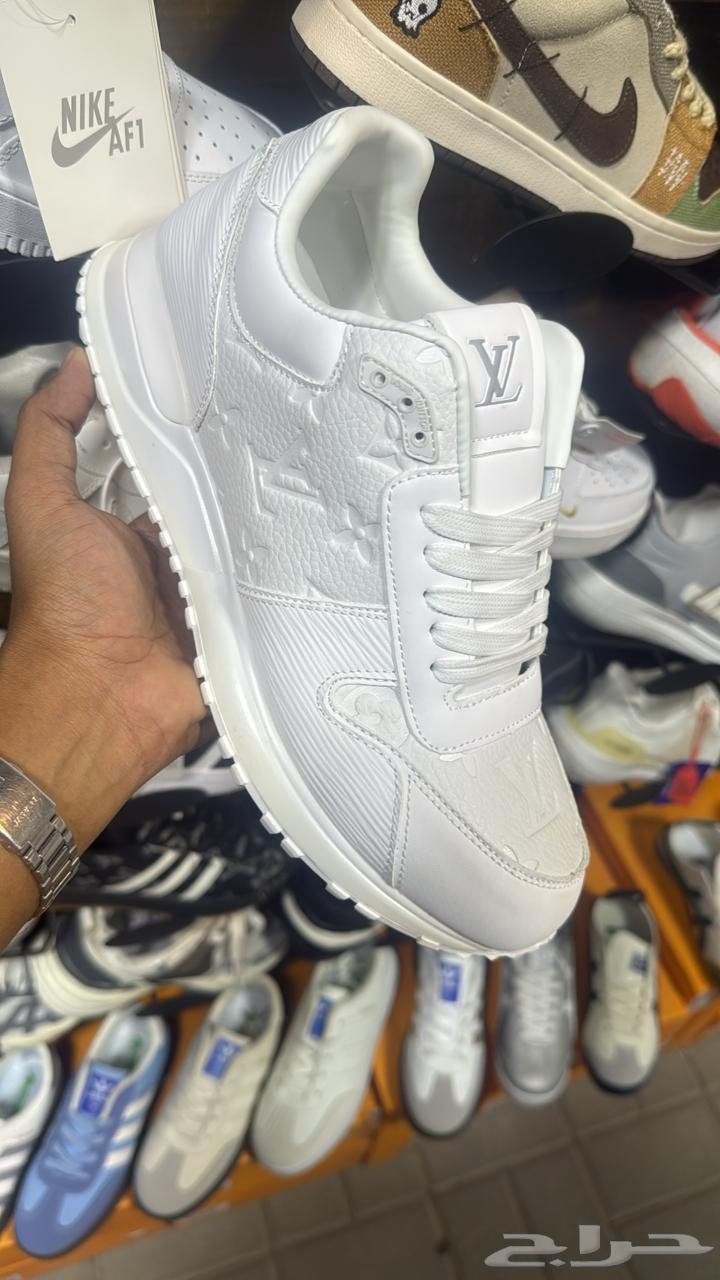 شوزات رجالي لويس فيتون ماستر صناعه ايطالي شوزات ماركات64502858714114113