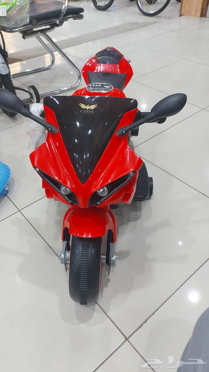 Electric scooter with 6-volt battery, age from two to five years, price64504132589953110