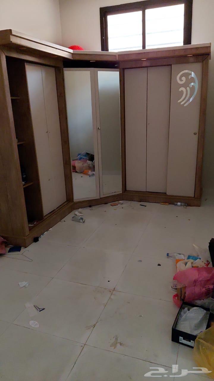 Excellent condition used wardrobe64504887777411110