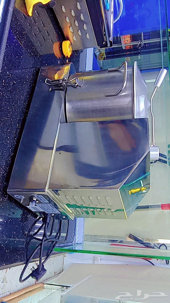 New hummus machine used for only one month64505080077954114