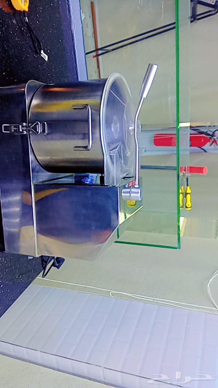 New hummus machine used for only one month64505080077954113