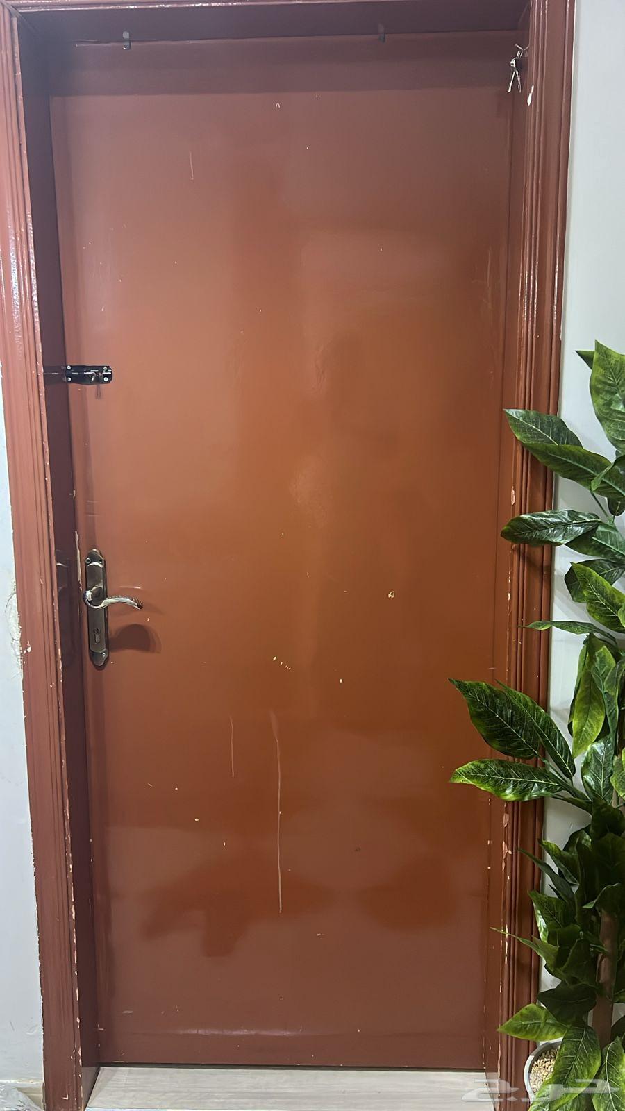 معلم دهانات بالرياض دهان أبواب حديد و خشب ترميم منازل64446707897731113