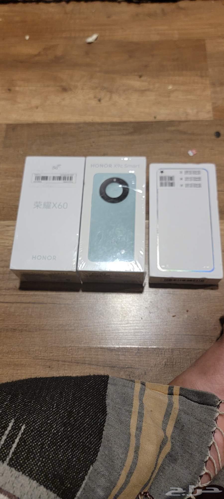 3 جوالات جديده بكرتونه السعر 2 هونر الثالث صيني64503912174210110