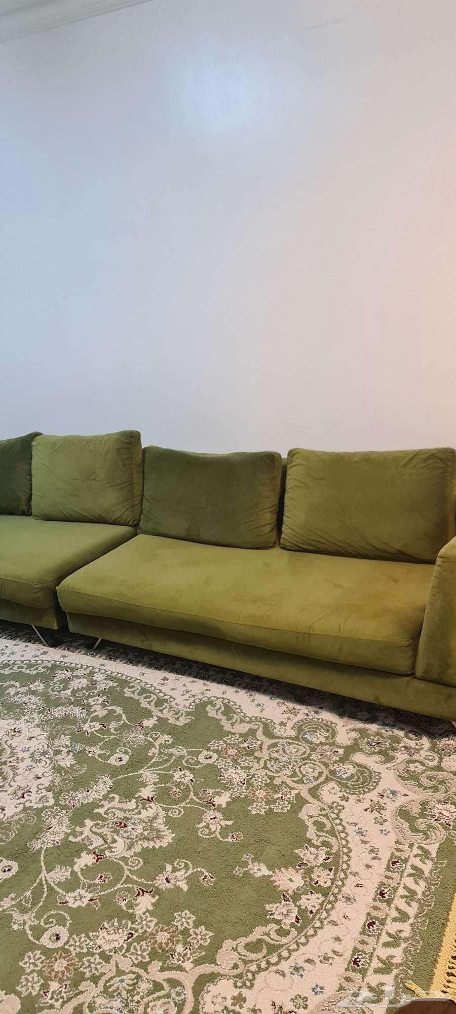 Hello, L-shaped sofa set in very good condition64510451063298111
