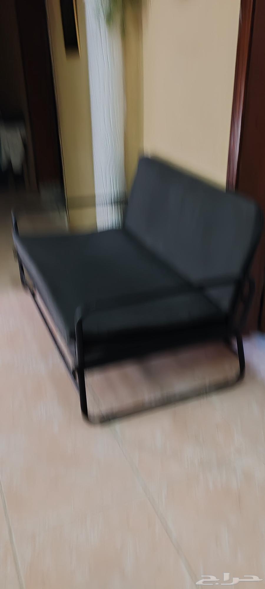 للبيع كنب نفرين يتحول سرير من ايكيا نظيف جدا64503145236354111