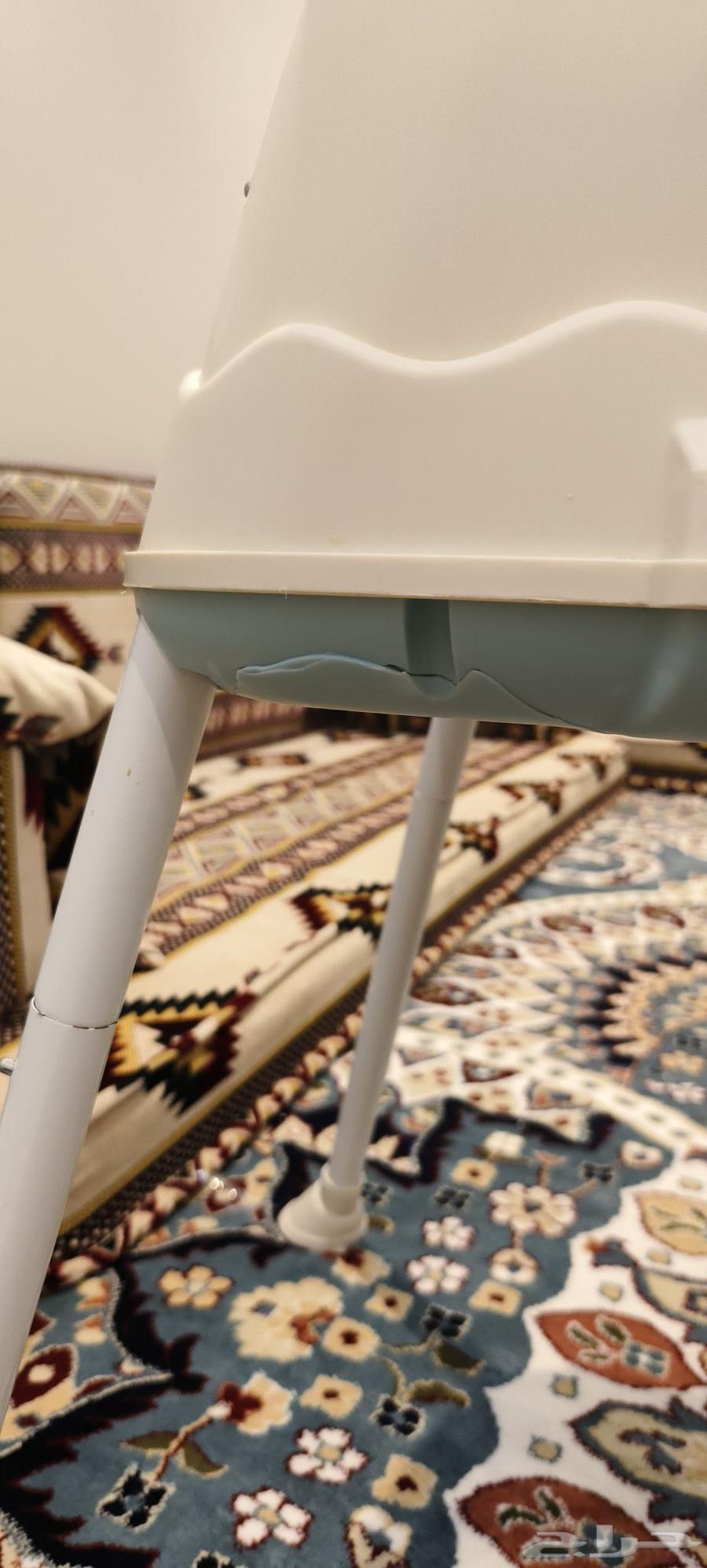 مستعمل خفيف فقط واحد منهم فيه كسر مايأثر في جلوس طفل64510041106435111