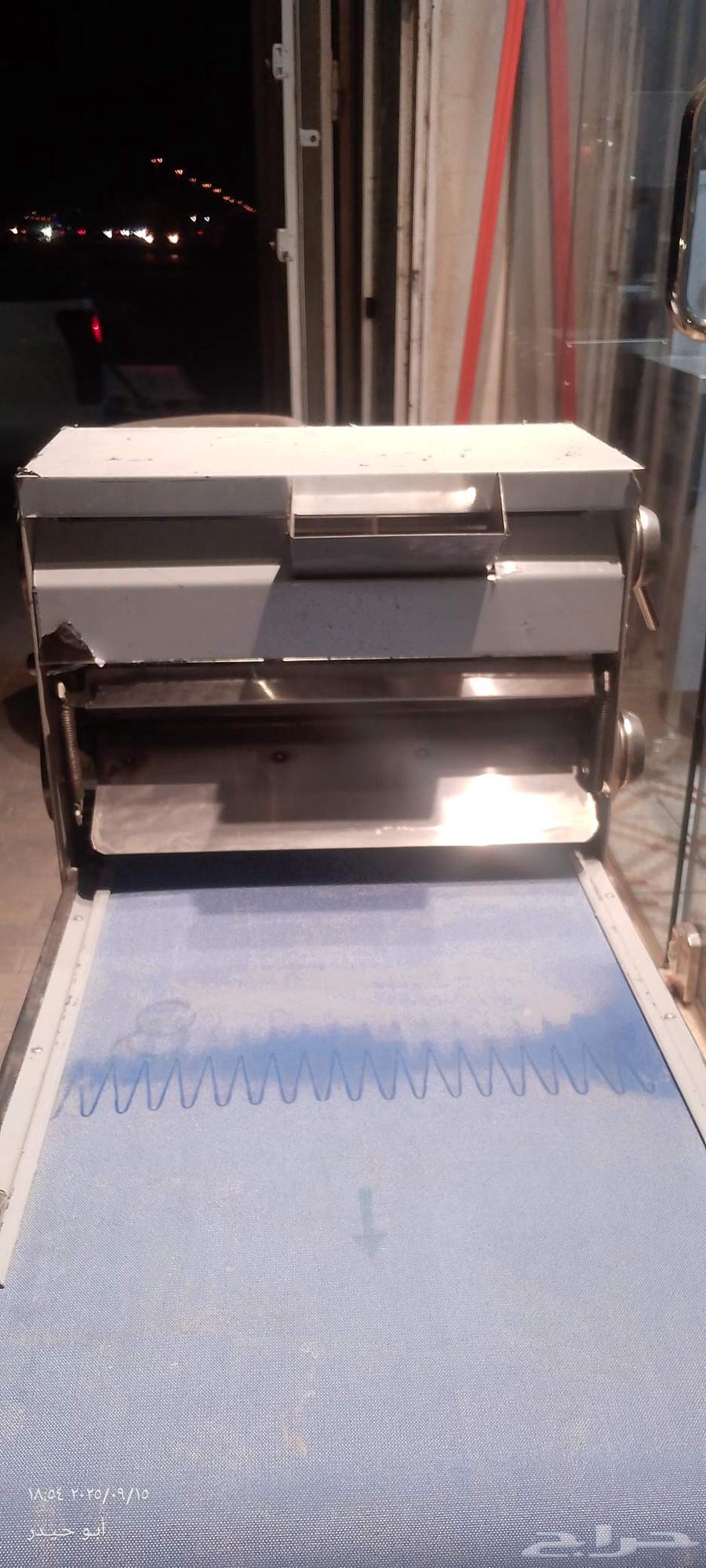 Used dough sheeter, clean and ready to use, with two-year warranty, Syrian manufacturing64508327177090111