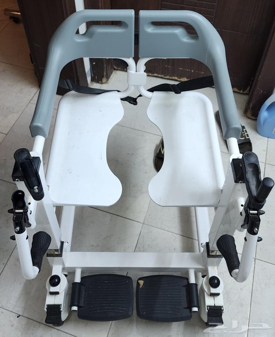 كرسي حمام متحرك لكبار السن وذوي الاحتياجات الخاصة64507361140739110