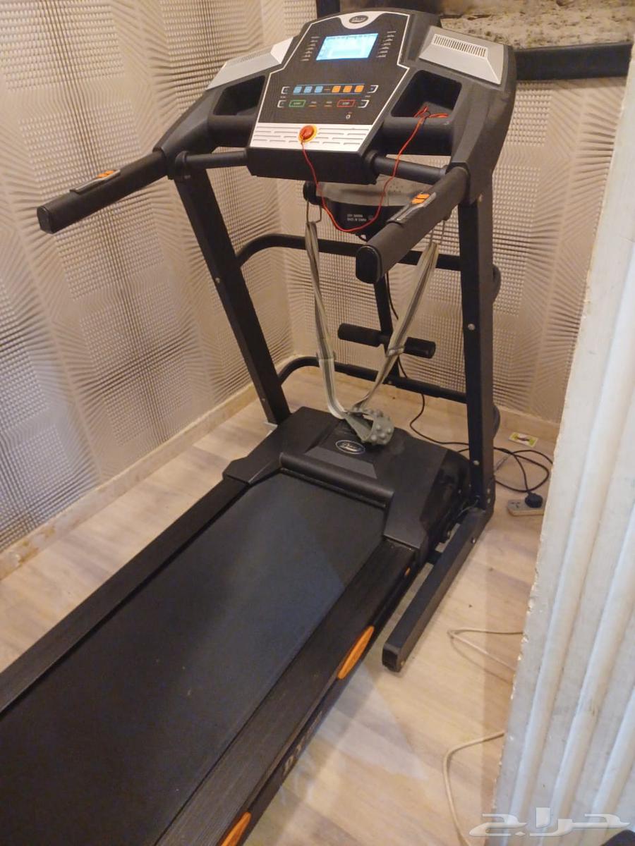 Clean treadmill for sale, used once and in perfect condition with everything working64507724678402113
