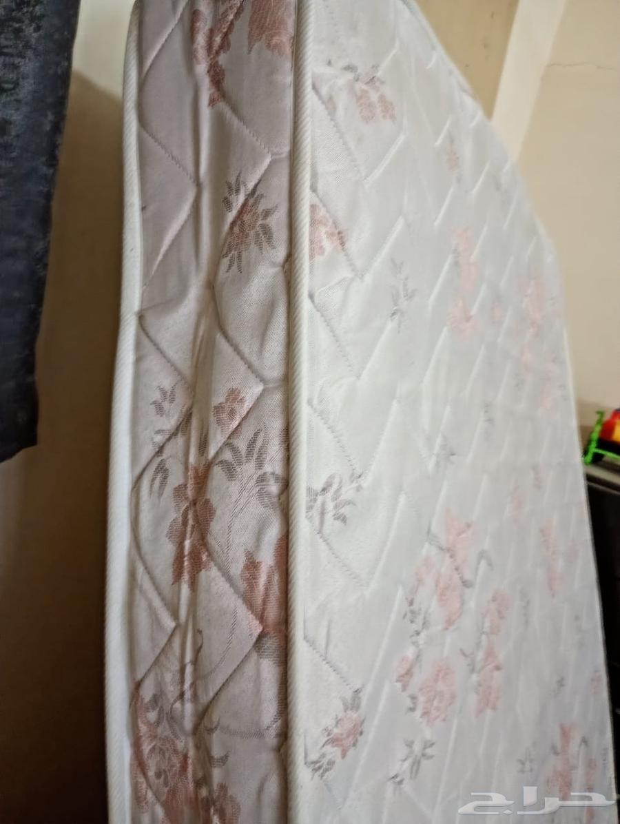 White bed with mattress size 120, disassembled and ready in good condition64509222217218113