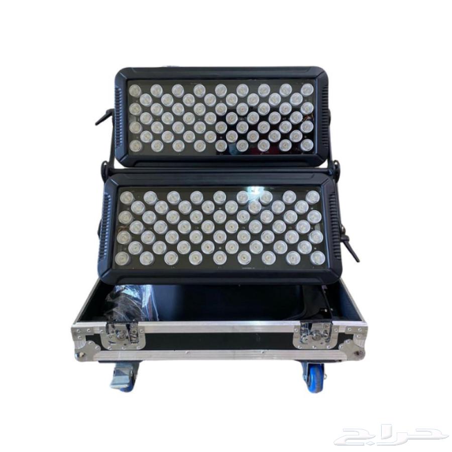 We have a 1200 watt City Color and a 650 watt Sky Beam with a range of 2 kilometers64517889215233113