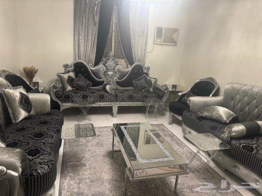 كنب للبيع نظيف جدا شبه جديد للتواصل64512441326467114