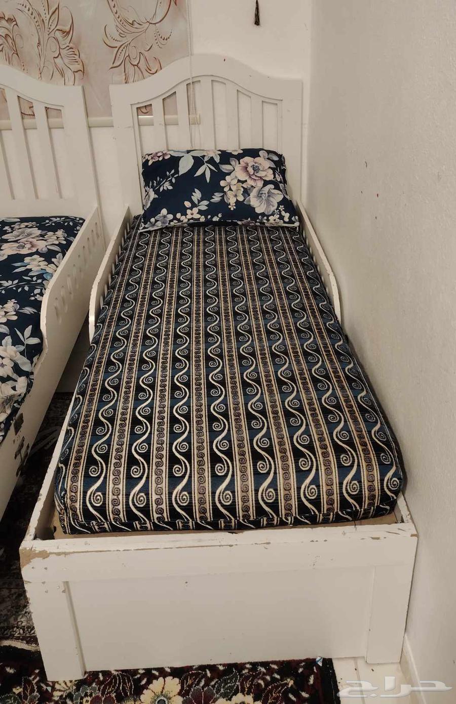 سجاده مقاص 3 4 السعر 300 سرير اطفال حبتين بدون مرتبه64516100636035114