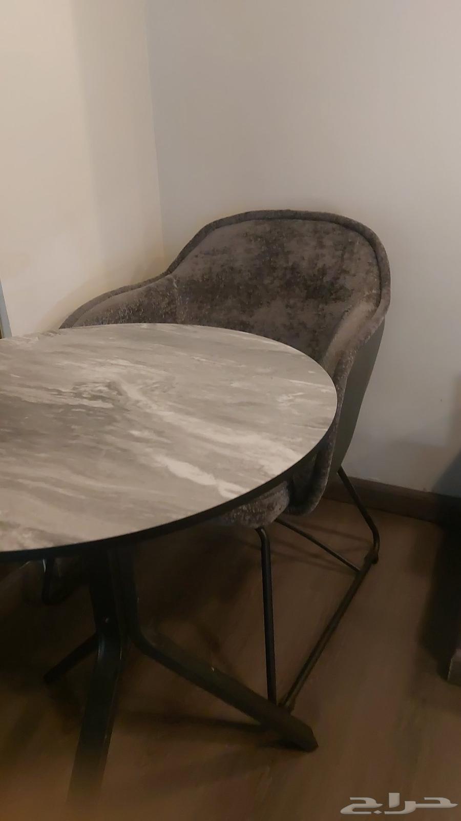 Medium height and size gray table64513011795585112