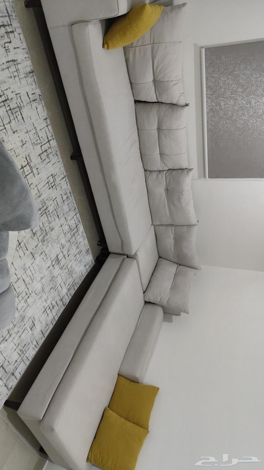 طقم كنب 900 ريال. ممكن أرسل فيديو وصور مفصلة إذا حبيت.64516382066306113