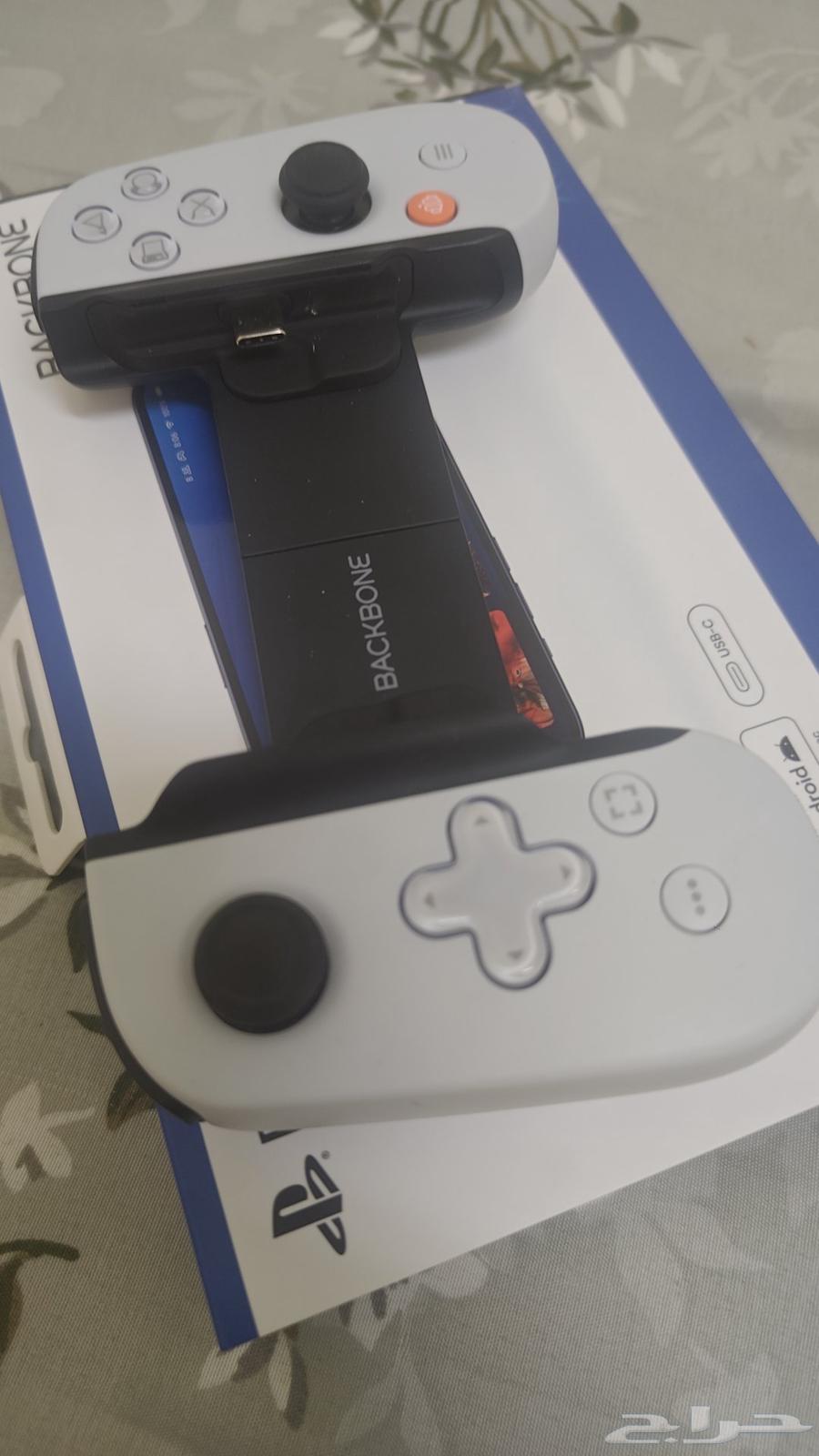 Mobile gaming hand controller with new unused Type-C port for sale64513770006659110