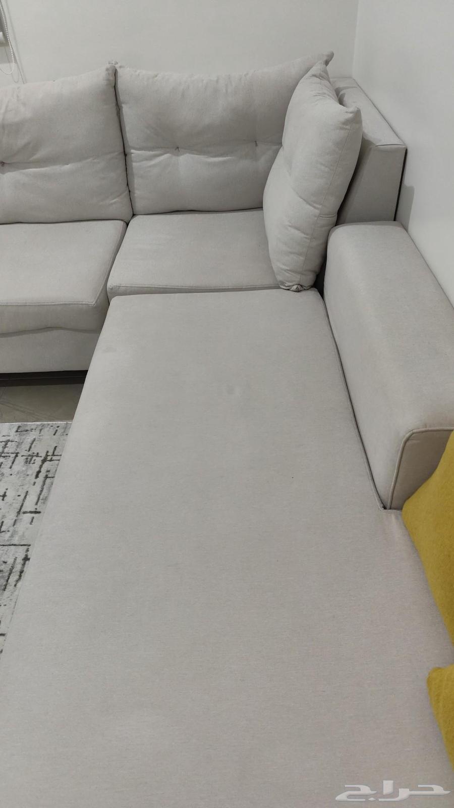 طقم كنب 900 ريال. ممكن أرسل فيديو وصور مفصلة إذا حبيت.64516382066306112