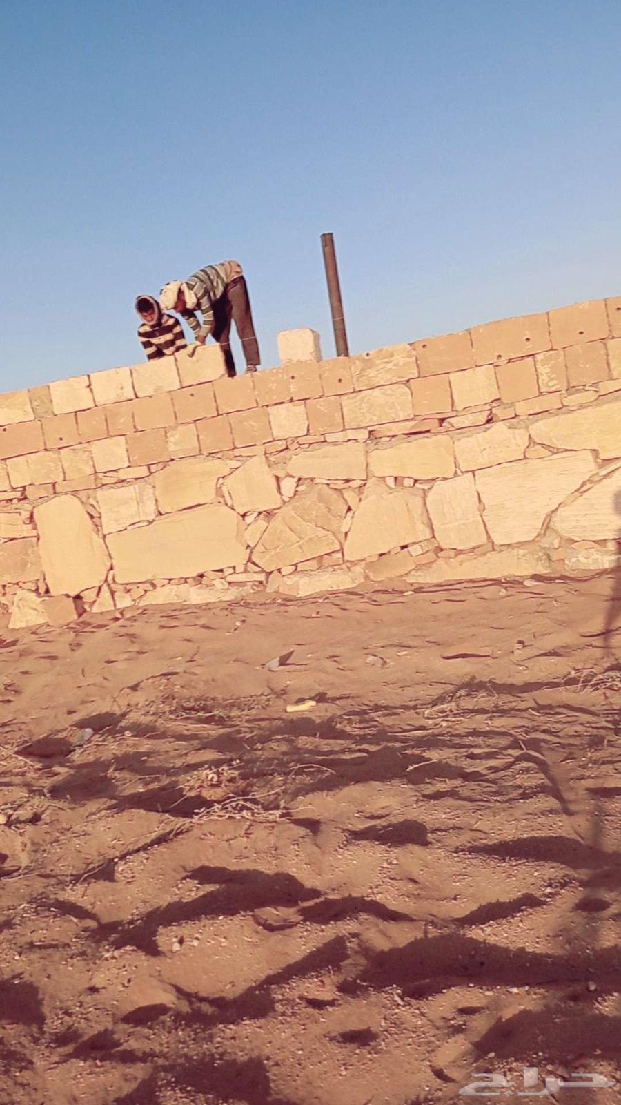 نقوم بعمل في الحجر الطبعي وفي التراث وقسم خاص الشبوك وتوريد64614110747905110