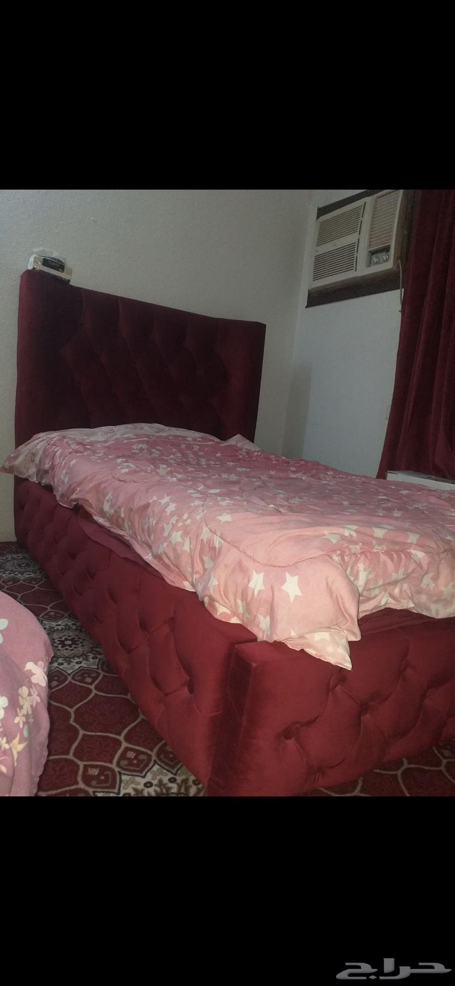 سرير للبيع شبه جديد كامل مع المرتبه64512748641795111