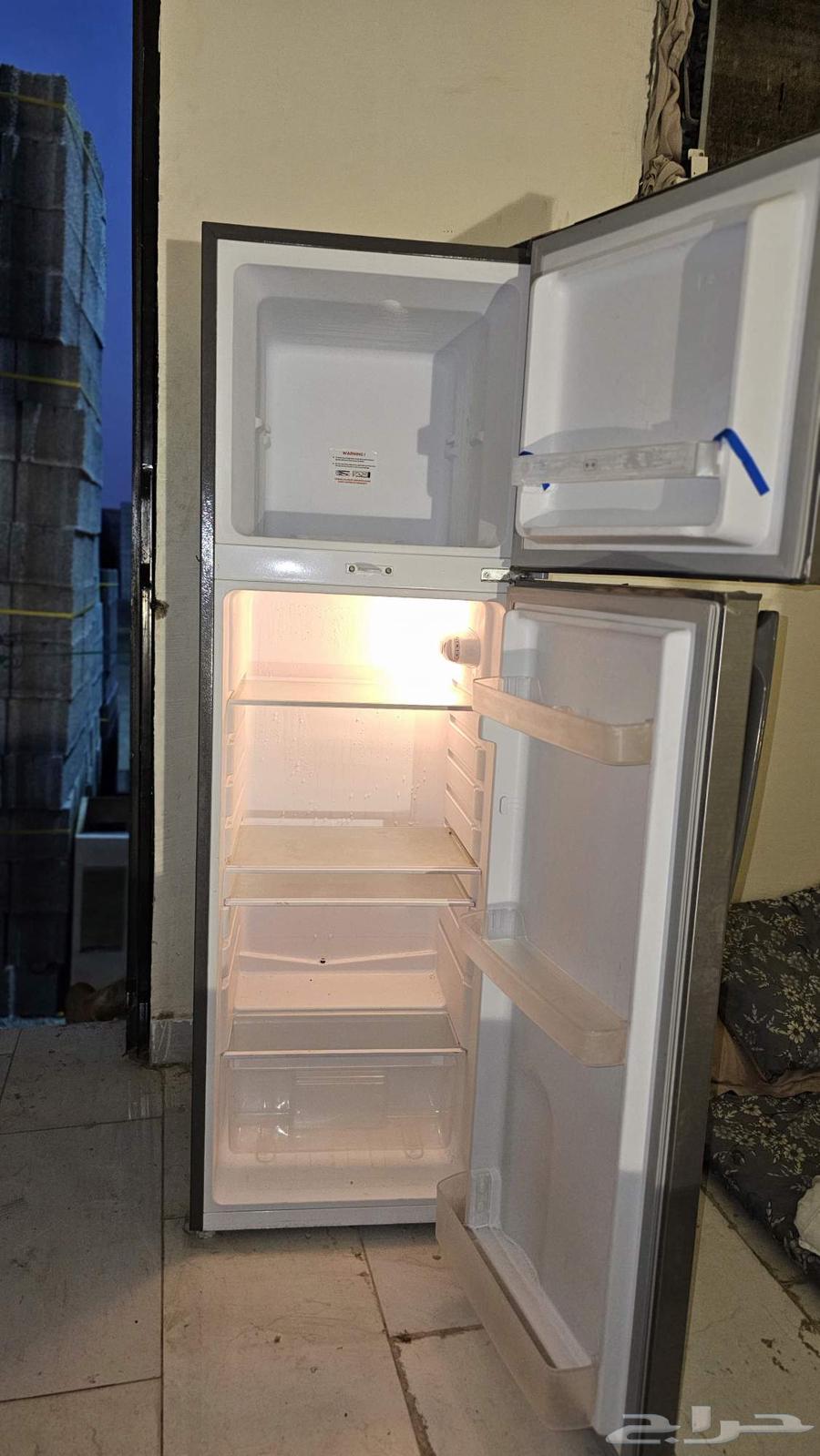 New fridge used for two months64513811411714111