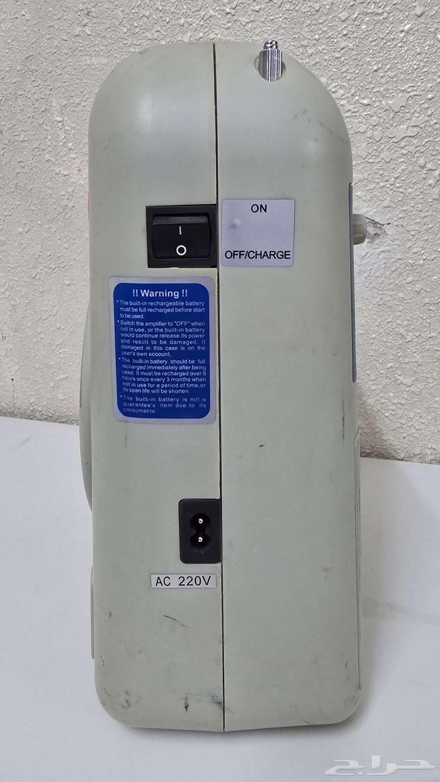 Old portable speaker64518067623683113