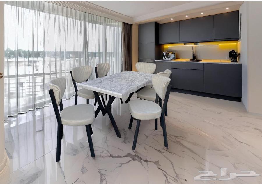 Dining Table64517818268161113