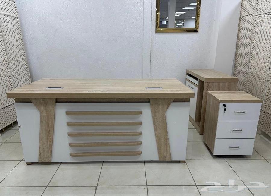 New office desk available in various sizes and colors64513105527425111