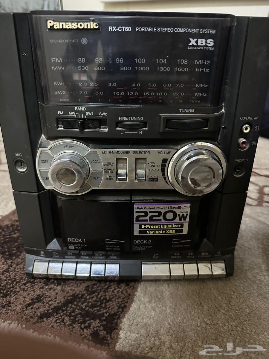 Old Panasonic cassette player for sale, supports battery operation and is functional64515500805250111