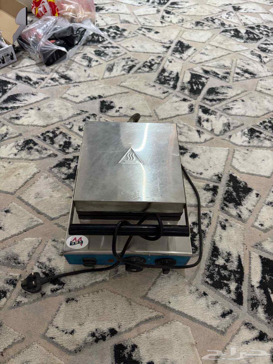 Restaurant cookware in good condition, contact at64513769919618112