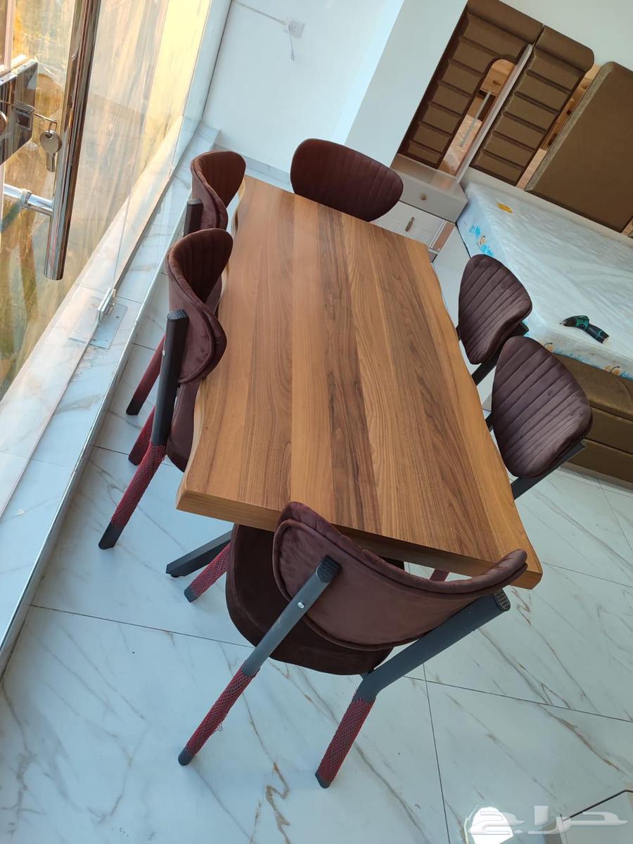 Dining Table64517818268161110