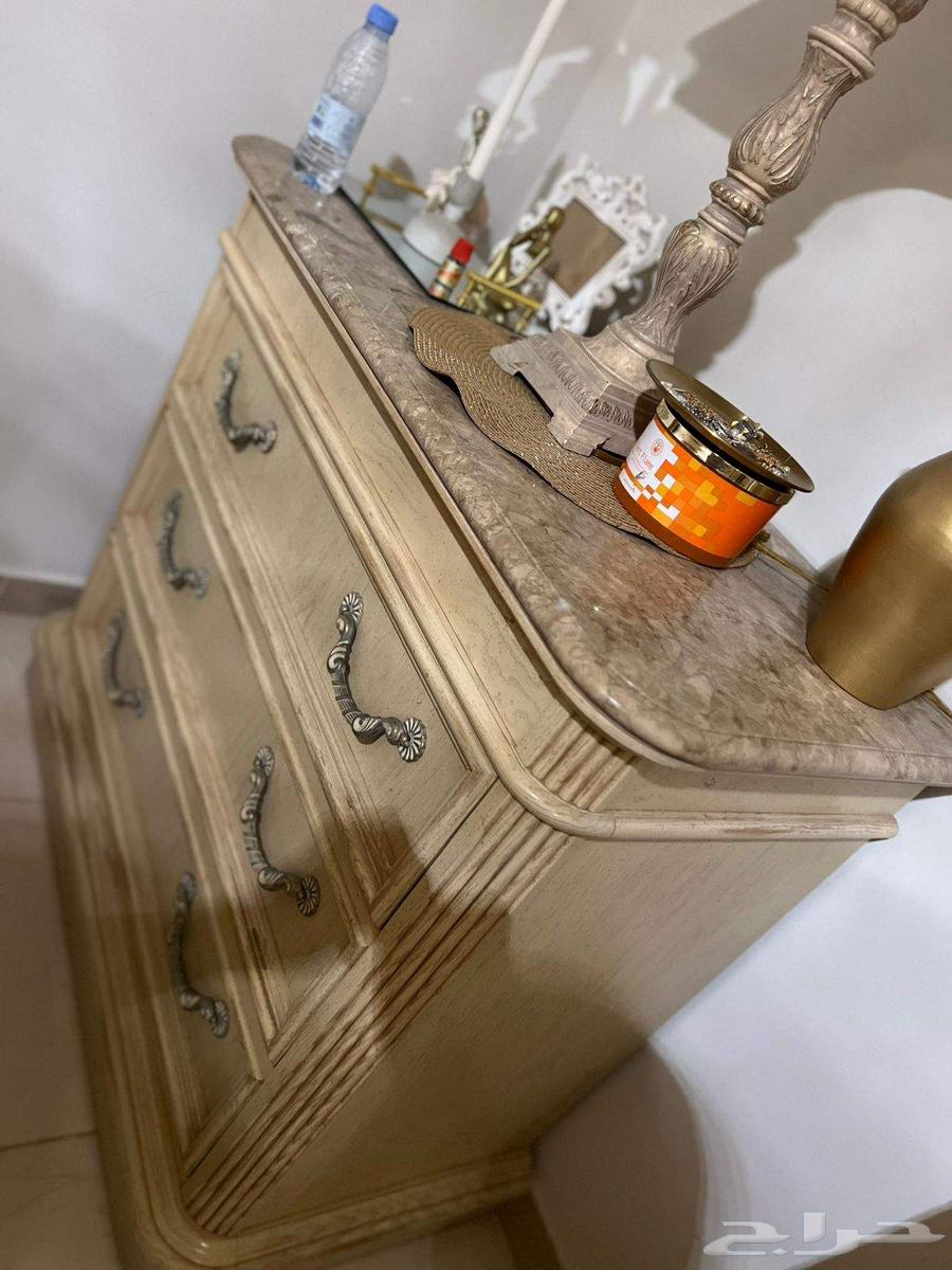 غرفة نوم نظيفه جدا64510859603842113