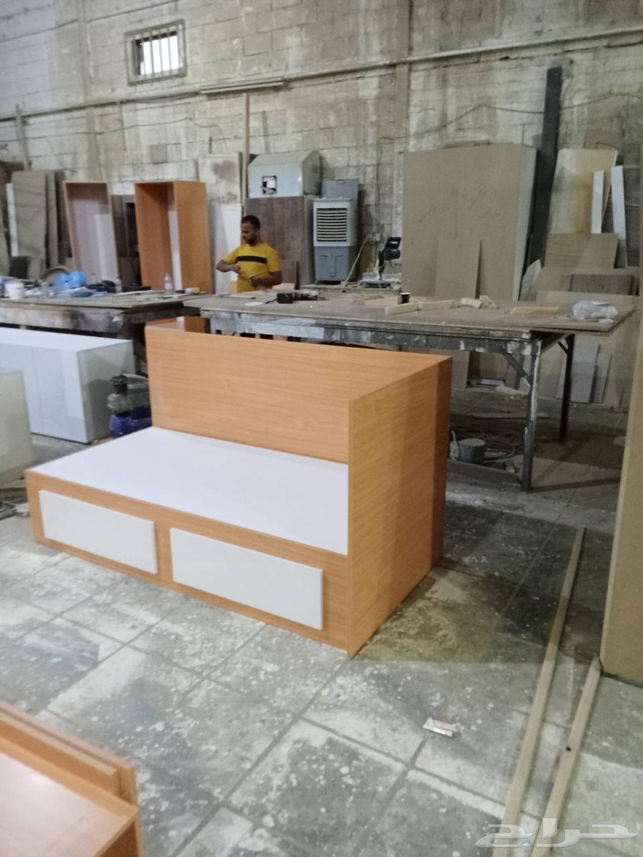 Two single bedrooms with a bed consisting of two drawers, size 9 190 and one hanging unit64512901448833111