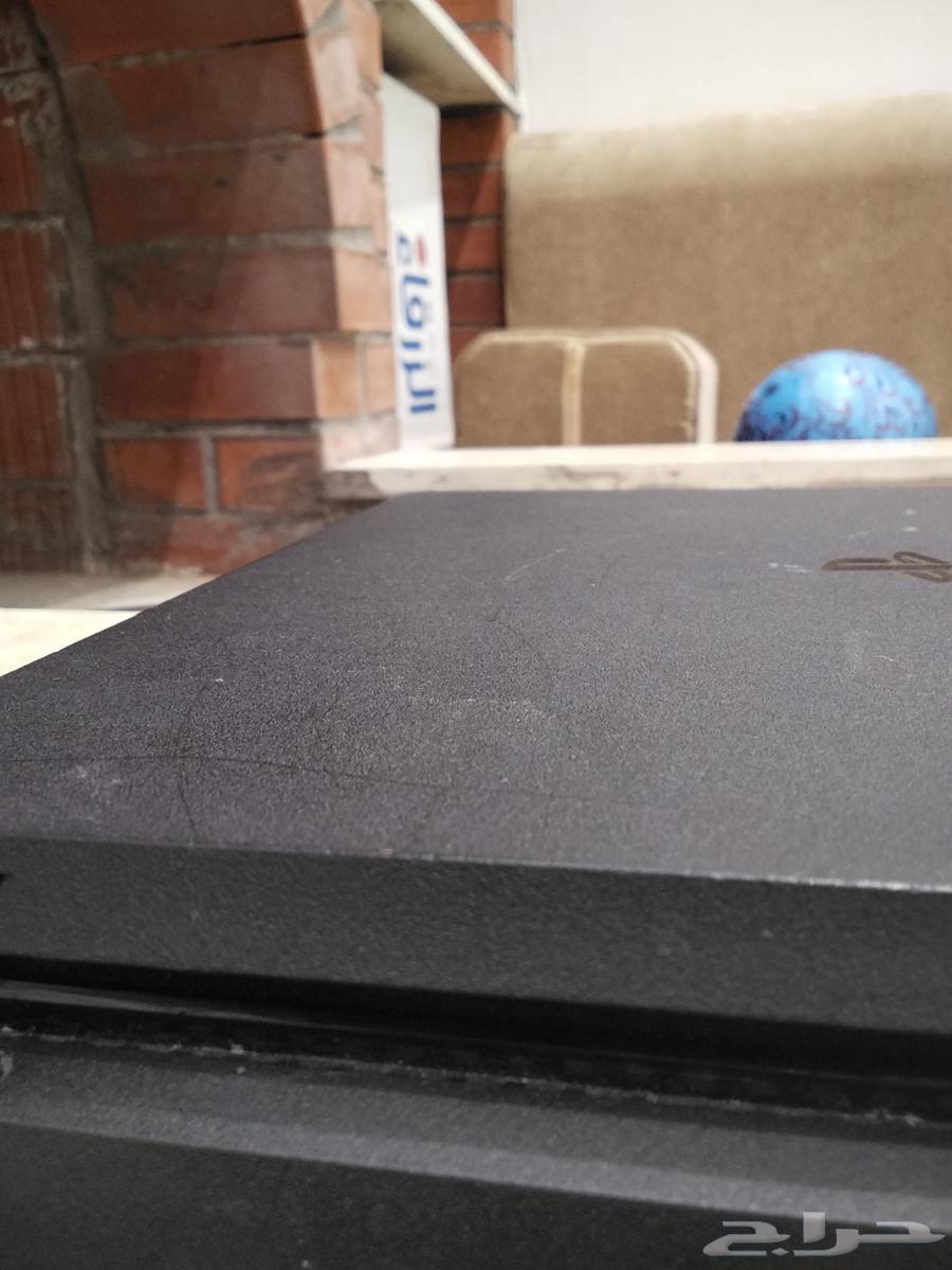 Used Sony 4, clean condition, comes with controller and PS24 video tape included64514692726658110